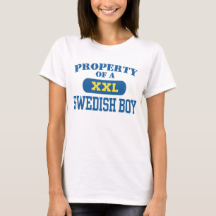 Egendom i en svensk pojke t-shirt