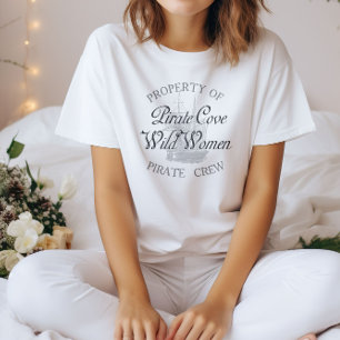 Egendom i Pirat Cove Vild Women Pirat Crew T Shirt
