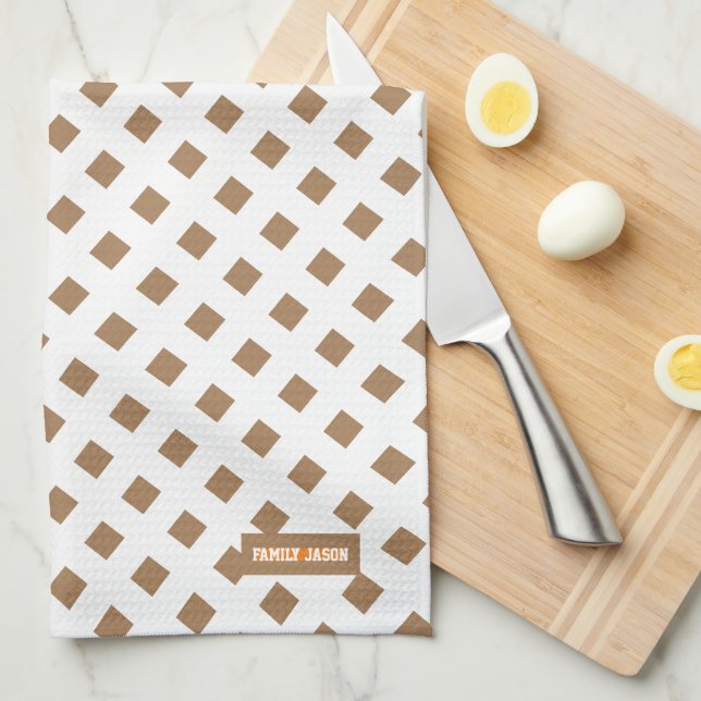 Eget namn, monogramdiamanter, brun vit snyggt kökshandduk (Vikt i Fjärdedel)