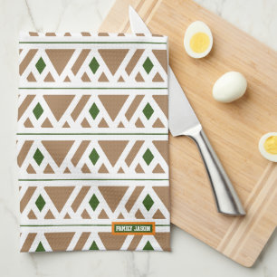 Eget namn, monogramdiamanter, trianglar, bruna kökshandduk