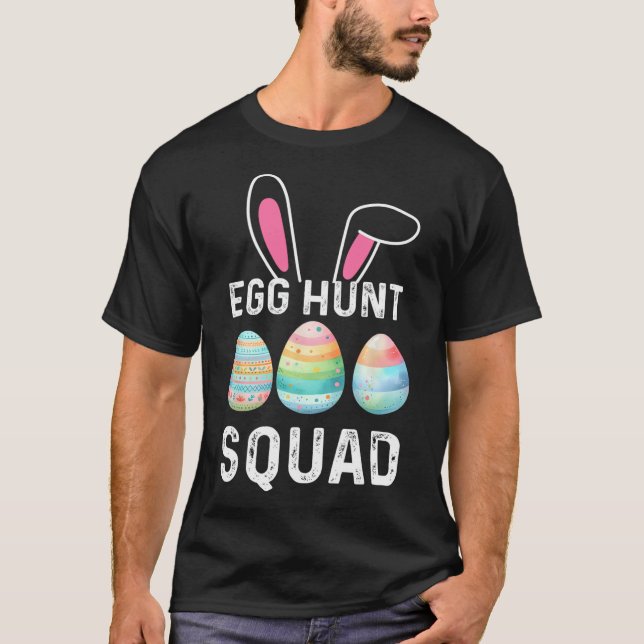 Egg Hunt Squad Shirt Hunting Season Funny Lycklig  T Shirt (Framsida)