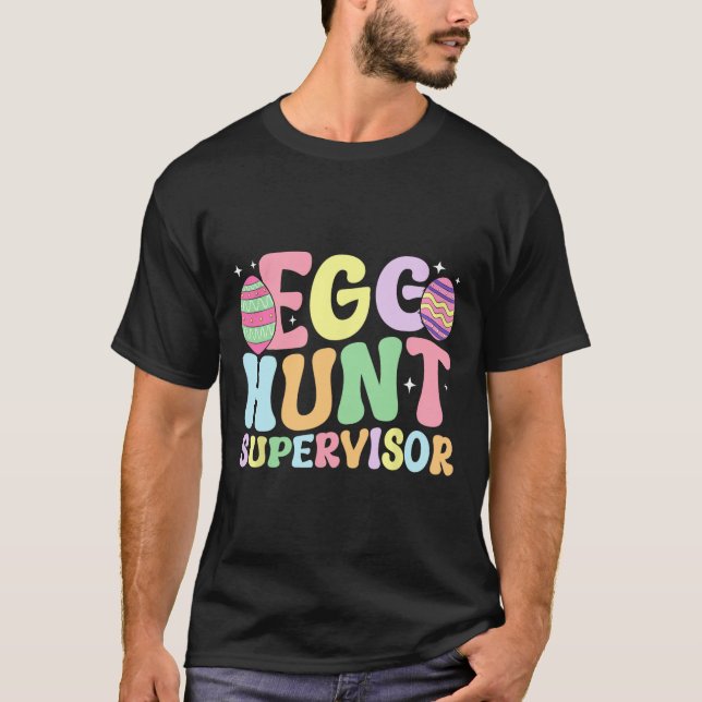 Egg Hunt Supervisor Retro Egg Hunting Party Mamma  T Shirt (Framsida)