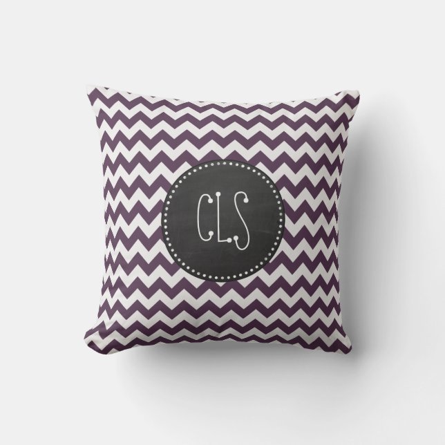 Eggplant Lila Chevron; Retro Chalkboard Kudde (Framsida)