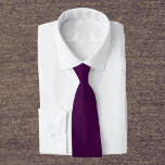 Eggplant Lila Solid Färg Slips<br><div class="desc">Eggplant Lila Solid Färg</div>