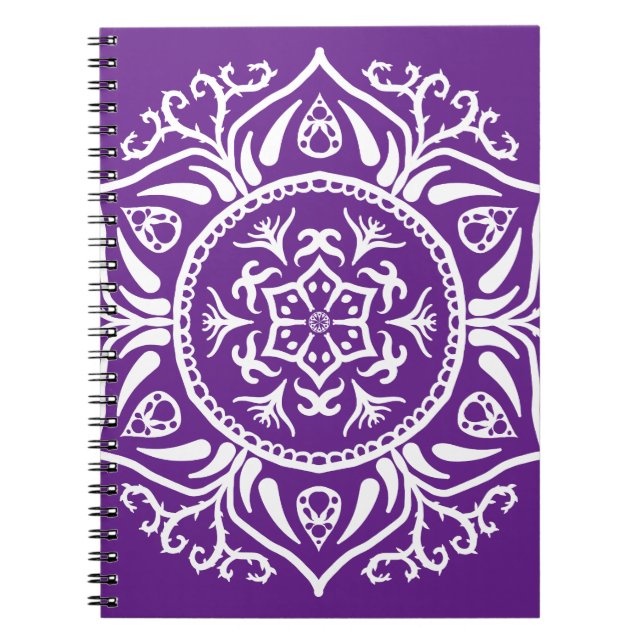 Eggplant Mandala Anteckningsbok (Framsidan)