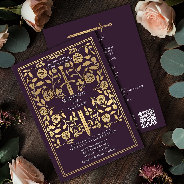 Eggplant Royal Medieval Gold Sword Wedding QR Code Inbjudningar (Skapare uppladdad)