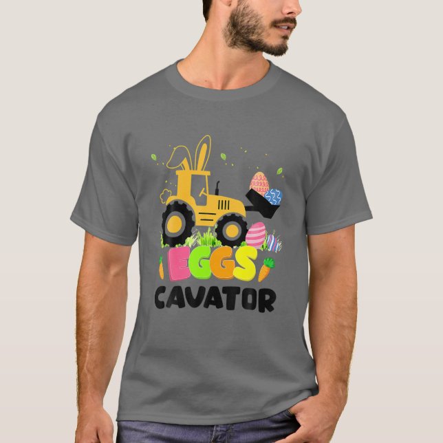 Eggs Cavator Funny Påskägg Hunt T Shirt (Framsida)