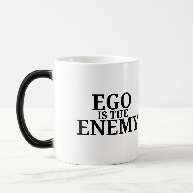 Ego är fienden Minimalistisk skrivmaskin  Magisk Mugg (Vänster)