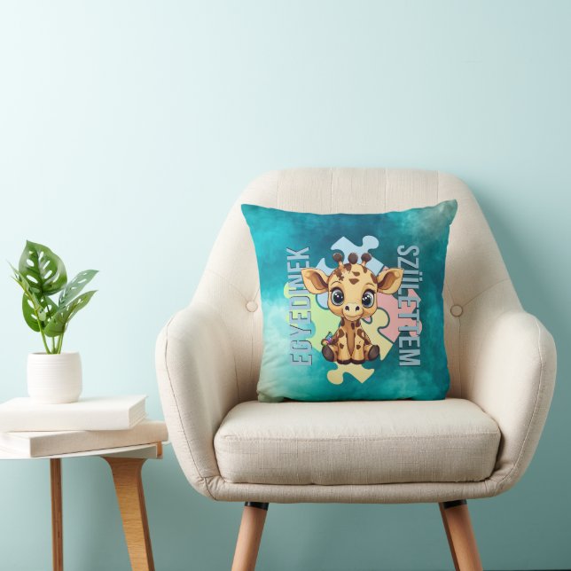 Egyedinek születtem – kedves zsiráfos design kudde (Stol)