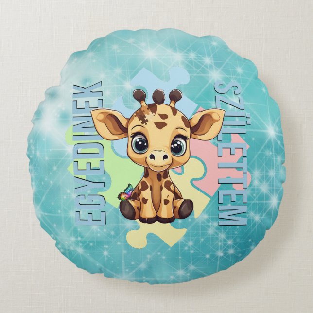 Egyedinek születtem – kedves zsiráfos design rund kudde (Framsidan)