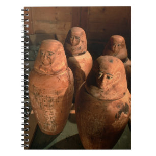 Egypten, 26:e dynastin Canopiska krukor hittades i Anteckningsbok