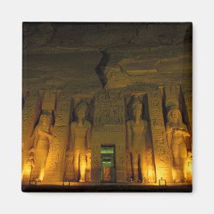 Egypten, Abu Simbel, Belyst fasad av Lilla Magnet