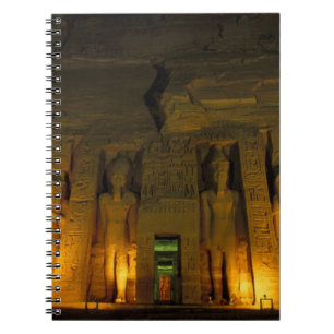 Egypten, Abu Simbel, Upplyst fasad av Lilla Anteckningsbok Med Spiral