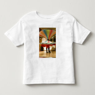 Egypten, Kairo. Virvlande dervish förbluffar GCT Tee Shirt