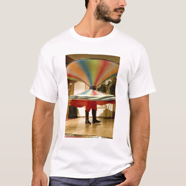 Egypten, Kairo. Virvlande dervish förbluffar GCT Tee Shirt (Framsida)