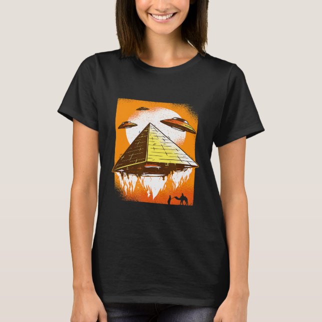 Egyptenen Pyramid Ufo Conspiracy Illuminati Tee (Framsida)