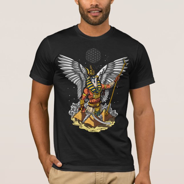 Egyptian Gud Horus Ancient Pyramids Ankh Mythology T Shirt (Framsida)