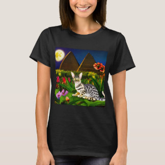 Egyptian Mau Cat i Midnight Garden T Shirt