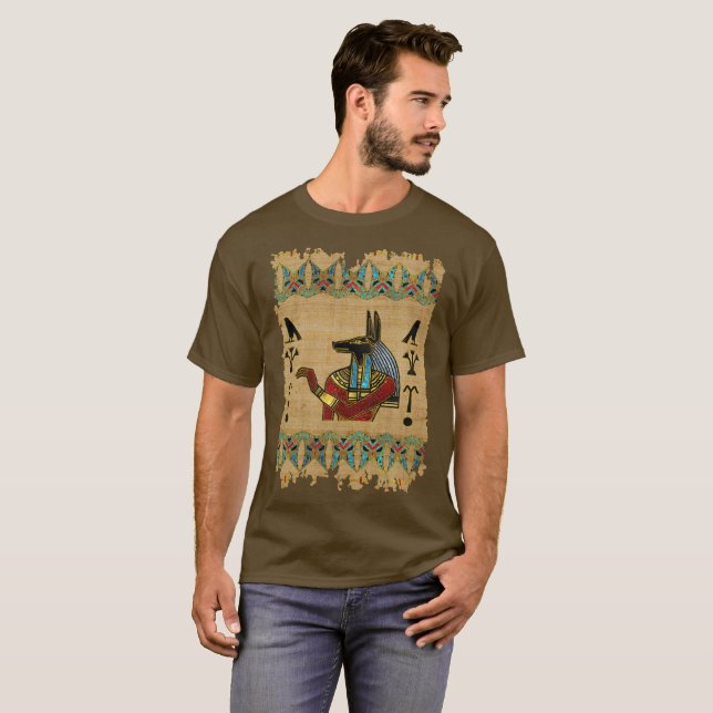 Egyptisk Anubis prydnad på papyrusen T Shirt (Hel framsida)