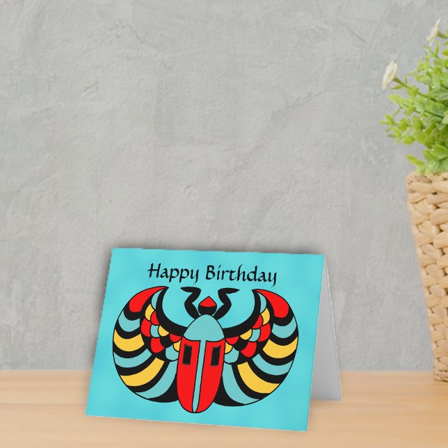 Egyptisk Färgrik Livlig Födelsedagsdyrbarr Scrabbi Kort (Bright abstract coulourful Scarab beetle on aqua blue Happy Birthday greeting card.)