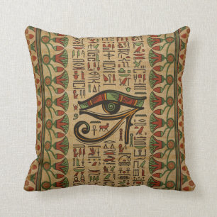 Egyptiskt öga av den Horus prydnaden på papyruse Kudde