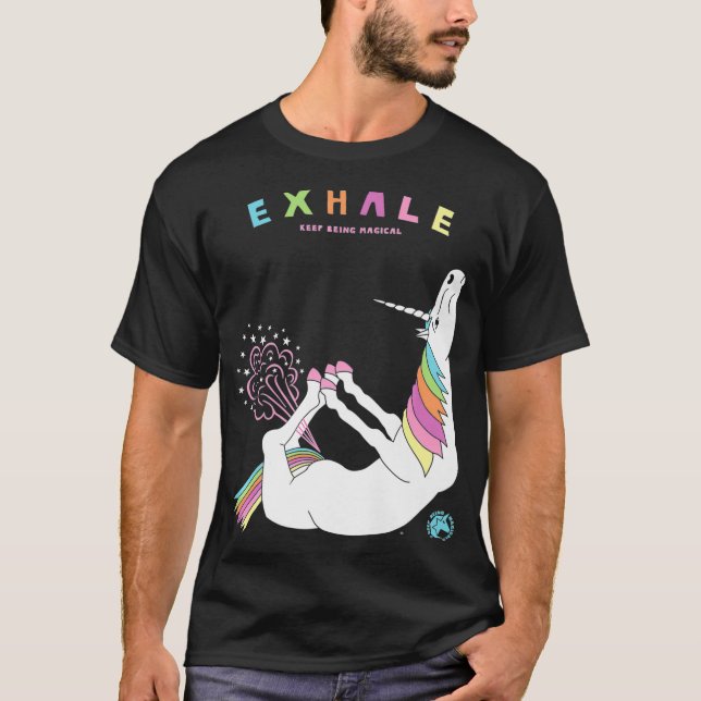Ehale Yoga Bow Pose Farting Unicorn  T Shirt (Framsida)