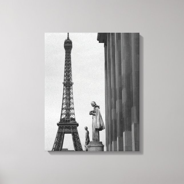 Eiffel Torn är en lattice från järn 1800-talet Canvastryck (Framsida)