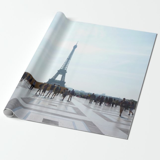 EIFFEL TORN BAKOM KONKRET BYGGNAD PRESENTPAPPER (Utrullad)