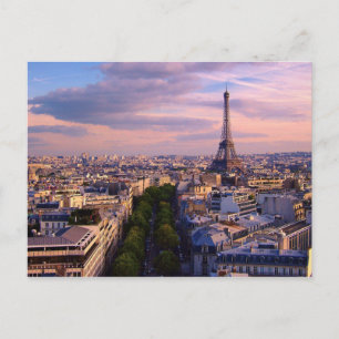 Eiffel Torn och lila Cloudscape Vykort