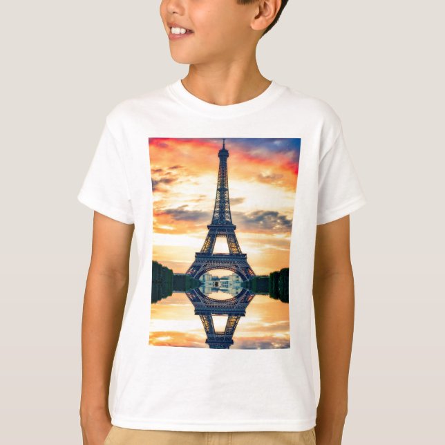 Eiffel Torn Paris Evening European Travel T-shirt (Framsida)