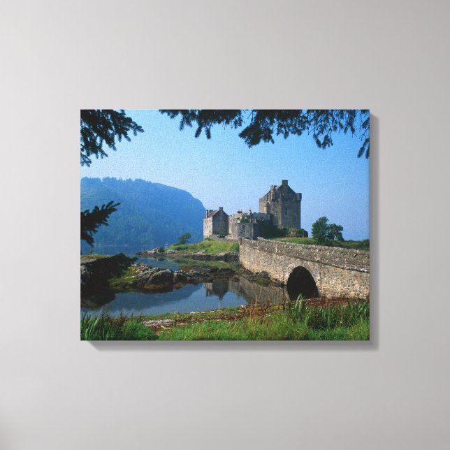 Eilean Donan Castle, Highlands, Skottland 2 Canvastryck (Framsida)