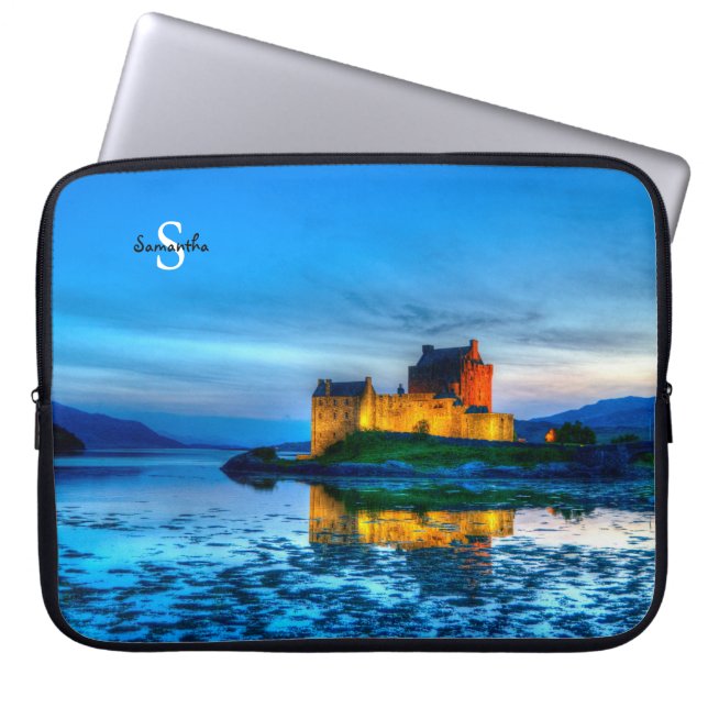 Eilean Donan Castle Neoprene laptop sleeve 15" (Framsidan)