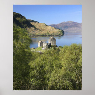 Eilean Donan Castle, Skottland. Berömden Eilean Poster
