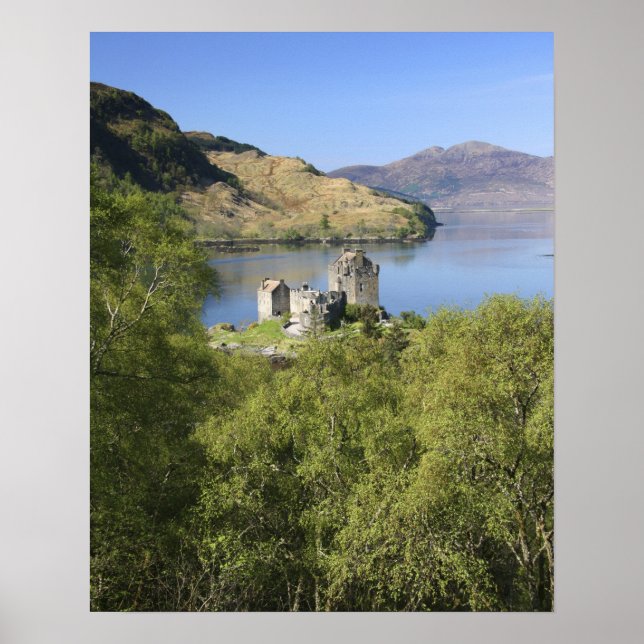 Eilean Donan Castle, Skottland. Berömden Eilean Poster (Framsidan)