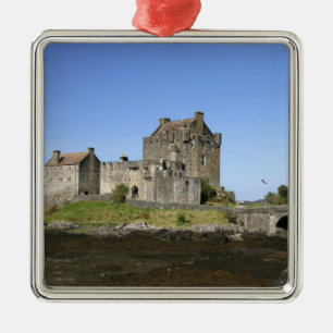 Eilean Donan Castle, Skottland. Den berömda Eilean Julgransprydnad Metall