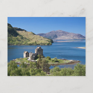 Eilean Donan Castle under blå himmel vykort