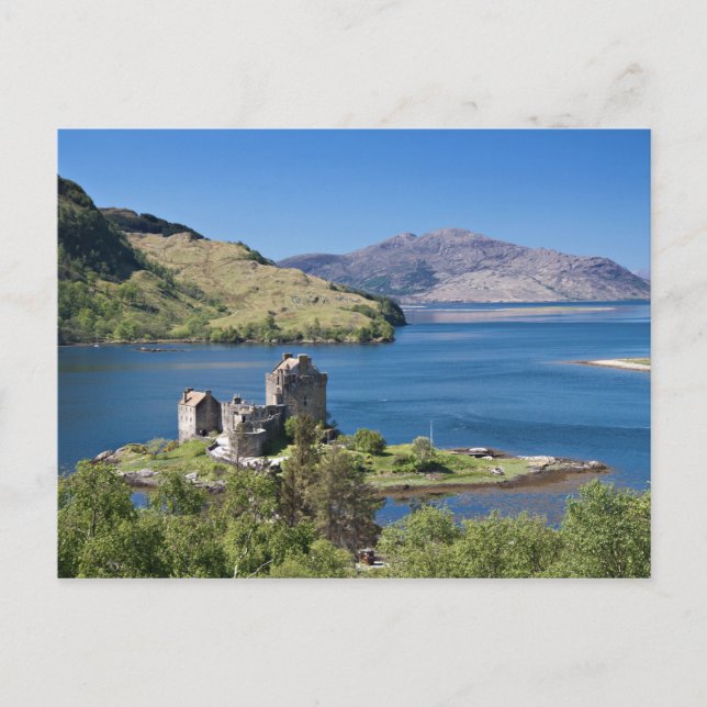 Eilean Donan Castle under blå himmel vykort (Framsida)