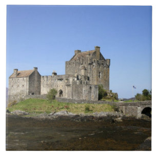 Eilean Donan slott, Skottland. Den berömda Eilean Kakelplatta
