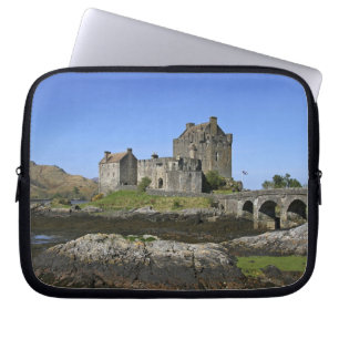 Eilean Donan slott, Skottland. Den berömda Eilean Laptop Sleeve