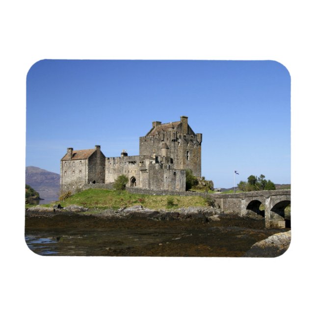 Eilean Donan slott, Skottland. Den berömda Eilean  Magnet (Horisontell)