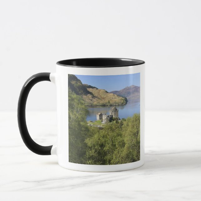 Eilean Donan slott, Skottland. Det berömda Eilean Mugg (Vänster)