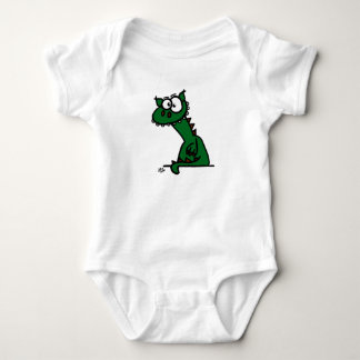 Ein niedlicher Drache in grün T Shirt