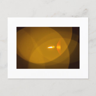 Eine brennende Kerze Vykort