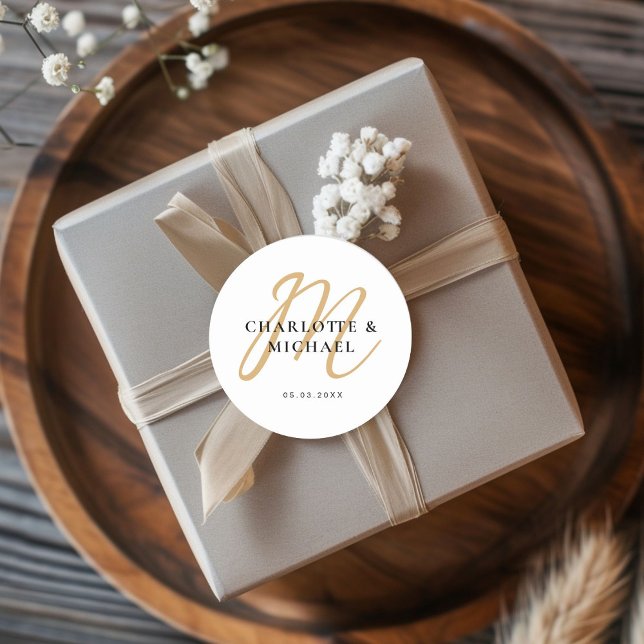 Einfach, elegant, monogram  runt klistermärke (Simple, elegant, monogram classic round sticker with your name and date.)
