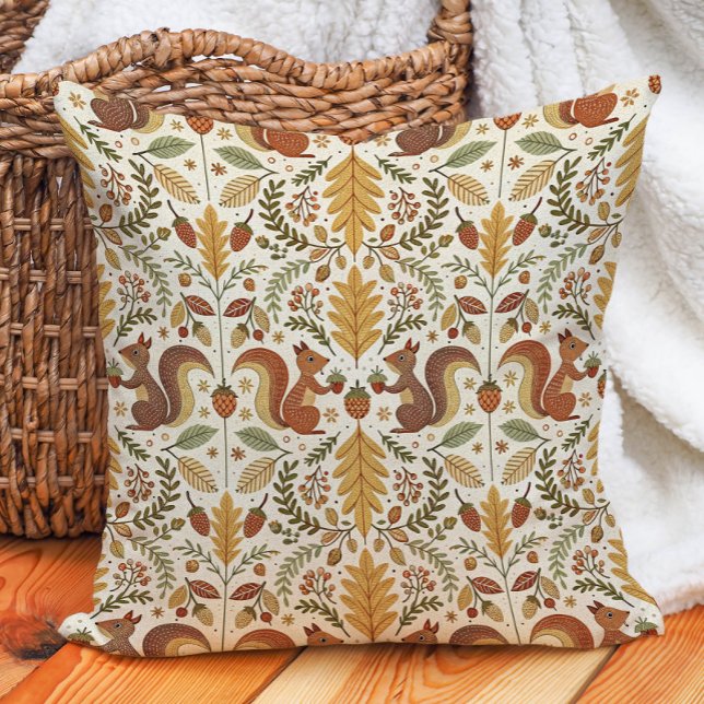 Ekorrar Höstlöv Natur Varm  Kudde (Squirrels and autumn leaves pillow)
