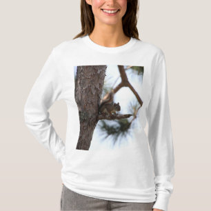 ekorre i Gräs Träd T Shirt