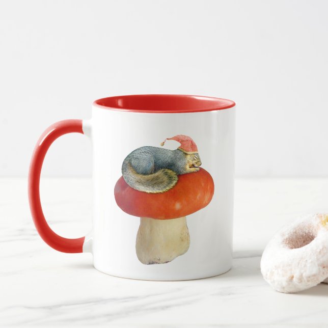 ekorre Sleeping on Red Mushroom Mugg (Med munk)
