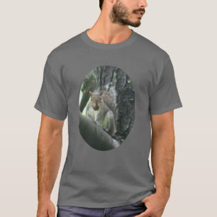 ekorre vid Träd målning av djurkonst T Shirt