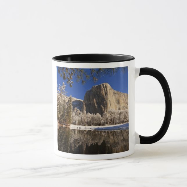 El Capitan speglas i floden Merced i Mugg (Höger)