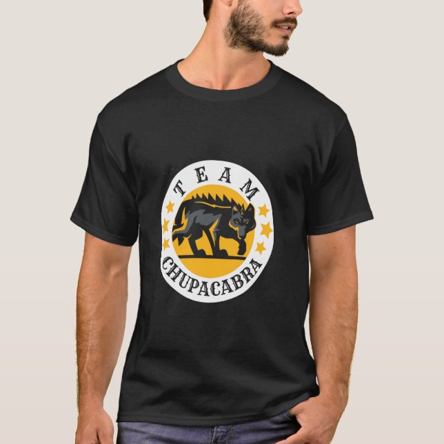 El Chupacabra Mythical Beast Cryptozoology Cryptid T Shirt (Framsida)